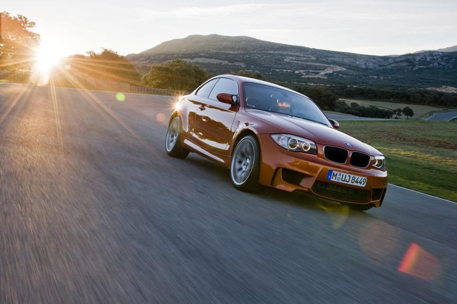  BMW 1-Series M 2011 года  (фото 38 из 79)